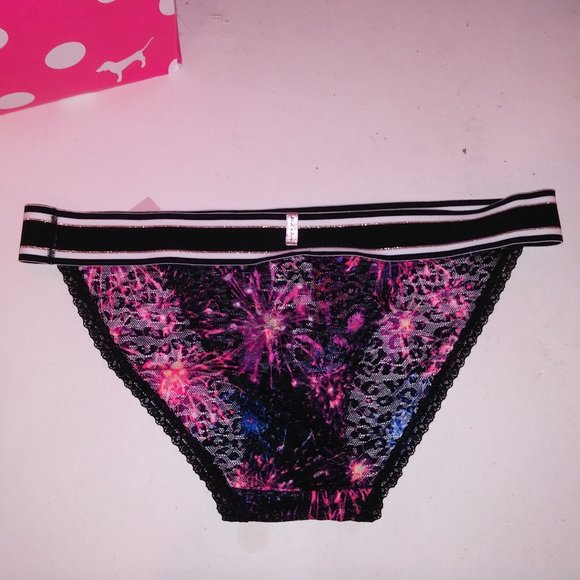 PINK Victoria's Secret Intimates & Sleepwear 335 Victoria Secret